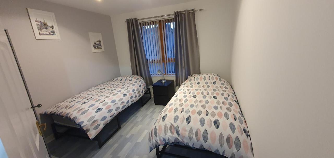 Spacious, Modern 3 Bedroom Luxury Flat In Centre Location Broughty Ferry Bagian luar foto